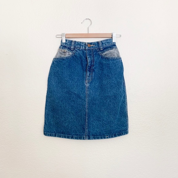 Dresses & Skirts - Vintage Extra Small Denim High Waisted Skirt